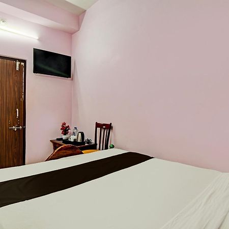 Hotel O Mahalaxmi Lodge Urāli Kültér fotó