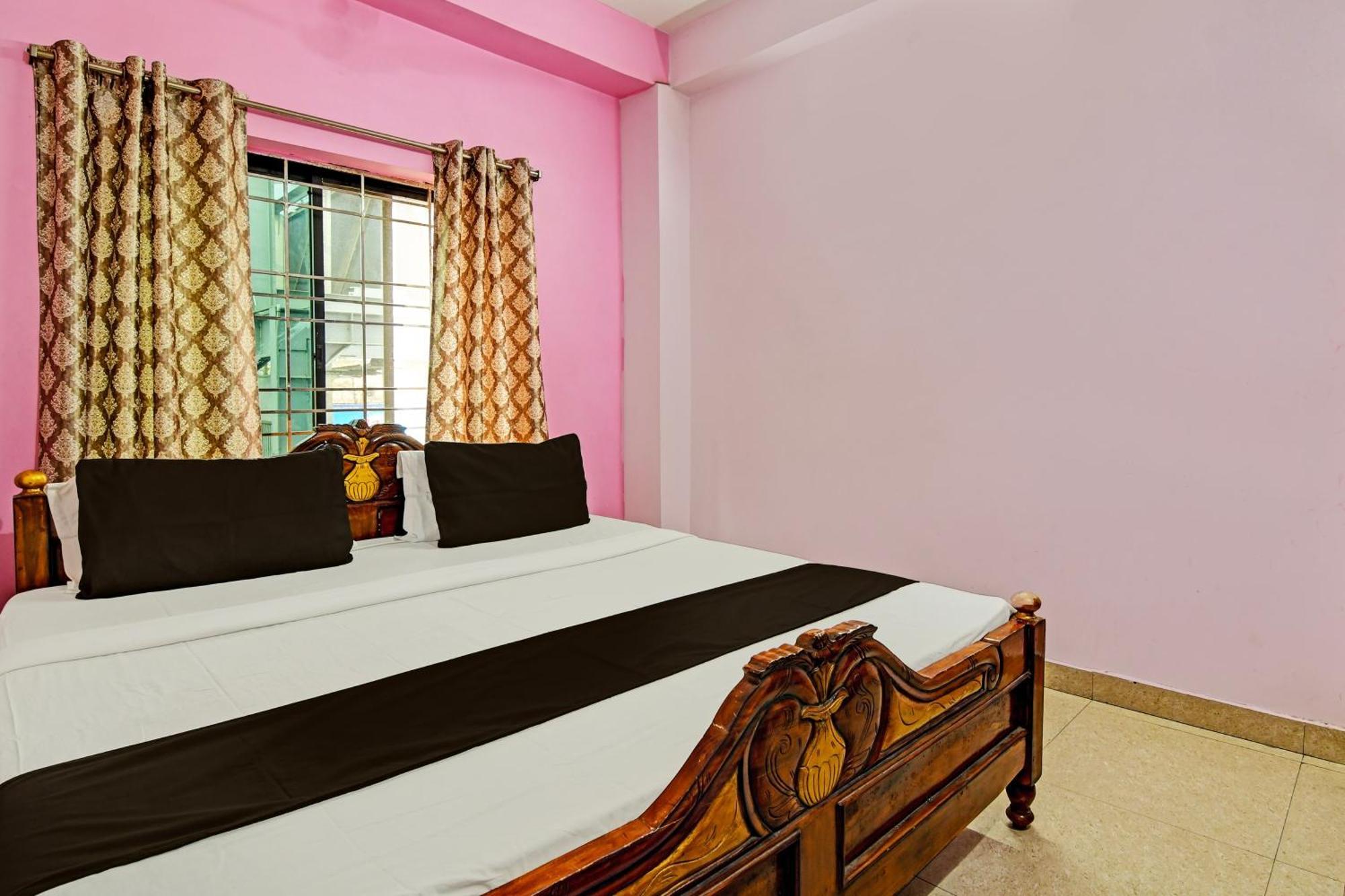 Hotel O Mahalaxmi Lodge Urāli Kültér fotó